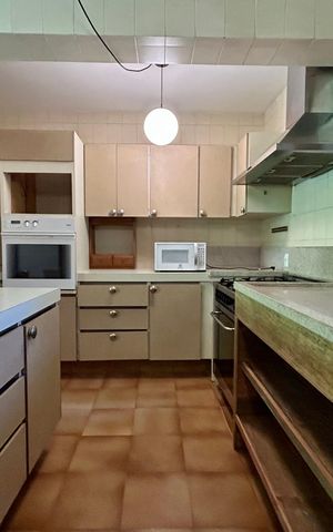 Casa de condomínio para alugar com 555m², 5 quartos e 5 vagas Casa de condomínio para alugar com 555m², 5 quartos e 5 vagasCozinha