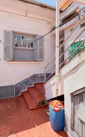Casa à venda com 300m², 3 quartos e 2 vagasÁrea Externa