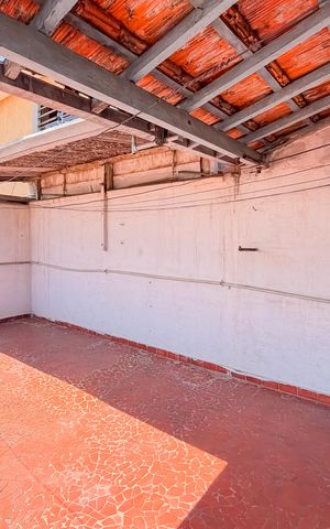Casa à venda com 300m², 3 quartos e 2 vagasÁrea Externa