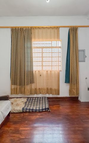 Casa à venda com 300m², 3 quartos e 2 vagasSala