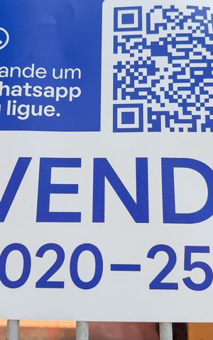 Casa à venda com 300m², 3 quartos e 2 vagasCCLO-472