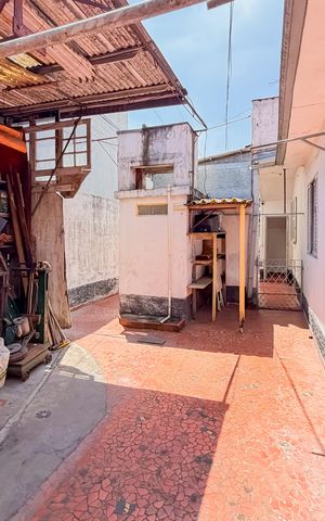 Casa à venda com 300m², 3 quartos e 2 vagasÁrea Externa
