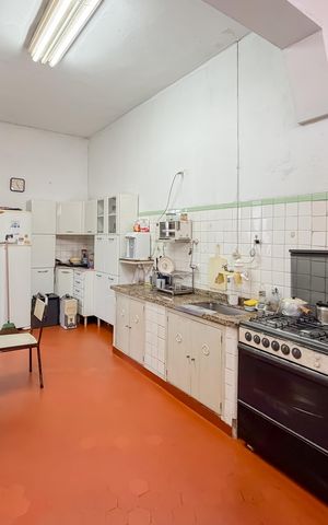 Casa à venda com 300m², 3 quartos e 2 vagasCozinha