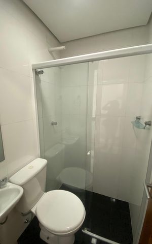 Apartamento à venda com 245m², 4 quartos e 4 vagas Apartamento à venda com 245m², 4 quartos e 4 vagasBanheiro de serviço