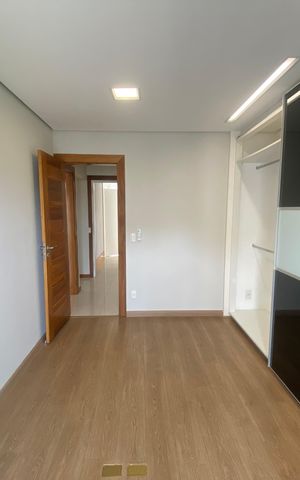 Apartamento à venda com 245m², 4 quartos e 4 vagas Apartamento à venda com 245m², 4 quartos e 4 vagasQuarto1