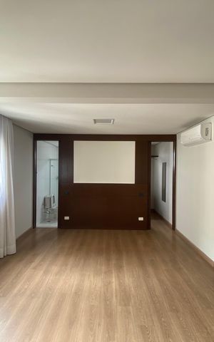 Apartamento à venda com 245m², 4 quartos e 4 vagas Apartamento à venda com 245m², 4 quartos e 4 vagasSuíte 1