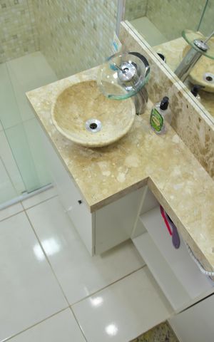 Casa à venda com 150m², 2 quartos e 2 vagasBanheiro Social 