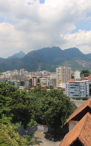 Apartamento para alugar com 67m², 2 quartos e 1 vagaÁrea de serviço - Vista