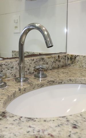 Apartamento à venda com 75m², 3 quartos e 2 vagasBanheiro Quarto 1 suíte