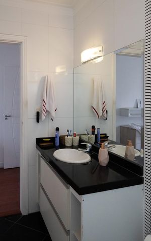 Casa à venda com 240m², 4 quartos e 4 vagas Casa à venda com 240m², 4 quartos e 4 vagasBanheiro da Suíte