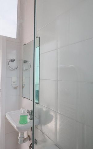 Casa à venda com 240m², 4 quartos e 4 vagas Casa à venda com 240m², 4 quartos e 4 vagasBanheiro 5