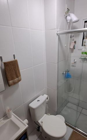 Apartamento à venda com 42m², 2 quartos e 1 vaga Apartamento à venda com 42m², 2 quartos e 1 vagaBanheiro