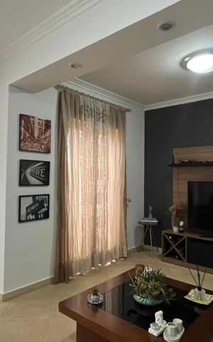 Casa de condomínio à venda com 163m², 4 quartos e 4 vagas