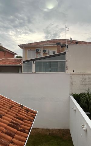 Casa de condomínio à venda com 163m², 4 quartos e 4 vagas
