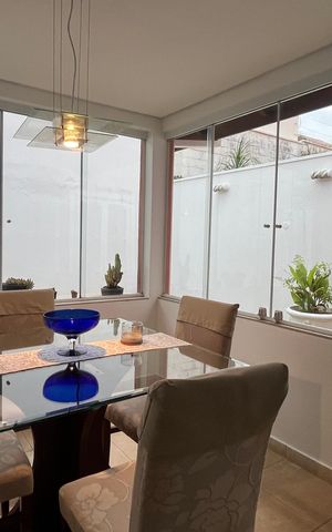 Casa de condomínio à venda com 163m², 4 quartos e 4 vagas