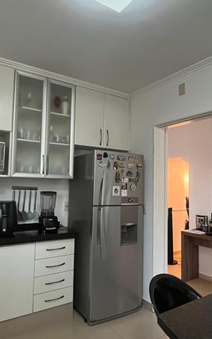 Casa de condomínio à venda com 163m², 4 quartos e 4 vagas