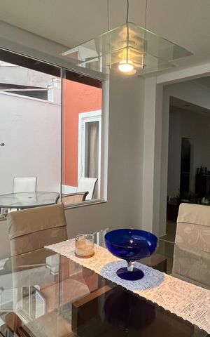 Casa de condomínio à venda com 163m², 4 quartos e 4 vagas