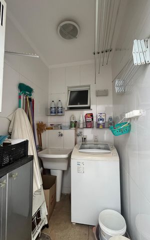Casa de condomínio à venda com 163m², 4 quartos e 4 vagas