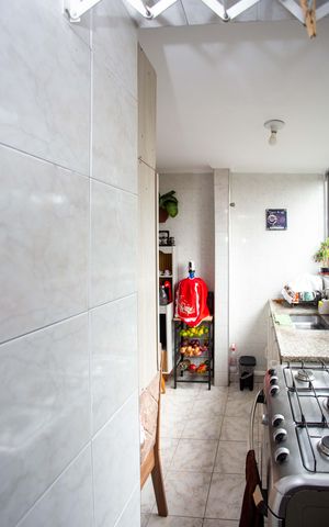 Apartamento à venda com 70m², 2 quartos e 1 vagaÁrea de Serviço
