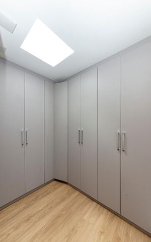 Casa à venda com 680m², 6 quartos e 8 vagasCloset da suíte 1
