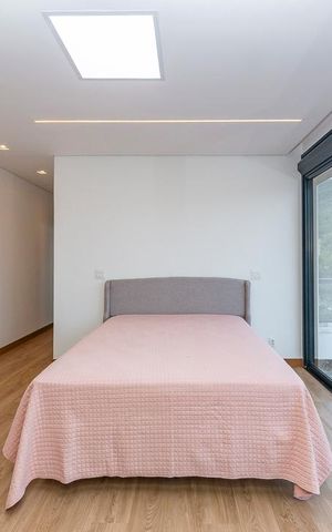 Casa à venda com 680m², 6 quartos e 8 vagasSuíte 2