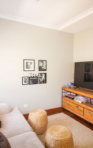Casa de condomínio à venda com 336m², 4 quartos e 7 vagasSala Tv