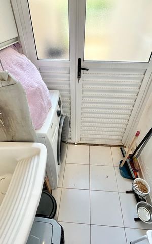 Apartamento à venda com 96m², 3 quartos e 2 vagas Apartamento à venda com 96m², 3 quartos e 2 vagasÁrea de Serviço