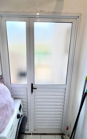 Apartamento à venda com 96m², 3 quartos e 2 vagas Apartamento à venda com 96m², 3 quartos e 2 vagasÁrea de Serviço