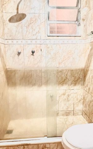 Apartamento à venda com 70m², 2 quartos e 1 vagaBanheiro 