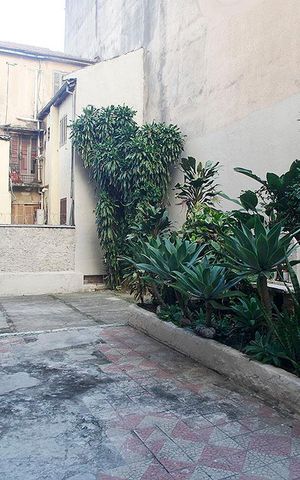 Apartamento à venda com 84m², 2 quartos e sem vagaÁrea Comum - Pátio