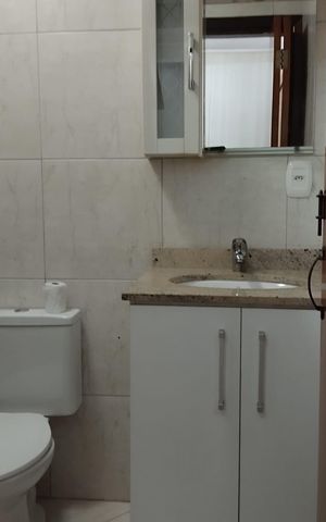 Casa à venda com 136m², 4 quartos e 2 vagas Casa à venda com 136m², 4 quartos e 2 vagasBanheiro