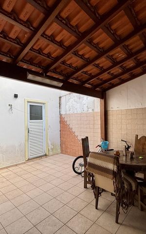 Casa à venda com 150m², 2 quartos e 1 vaga Casa à venda com 150m², 2 quartos e 1 vagaQuintal