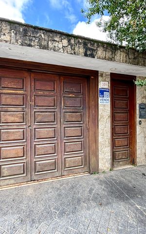 Casa à venda com 150m², 2 quartos e 1 vaga Casa à venda com 150m², 2 quartos e 1 vagaFachada