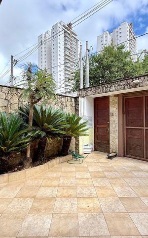 Casa à venda com 150m², 2 quartos e 1 vaga Casa à venda com 150m², 2 quartos e 1 vagaGaragem