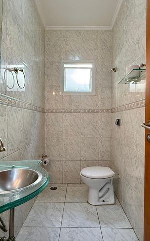Casa à venda com 150m², 2 quartos e 1 vaga Casa à venda com 150m², 2 quartos e 1 vagaLavabo