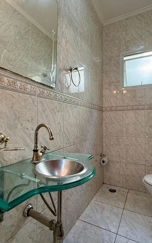 Casa à venda com 150m², 2 quartos e 1 vaga Casa à venda com 150m², 2 quartos e 1 vagaLavabo
