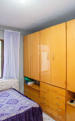 Casa à venda com 175m², 4 quartos e 2 vagasQuarto 1