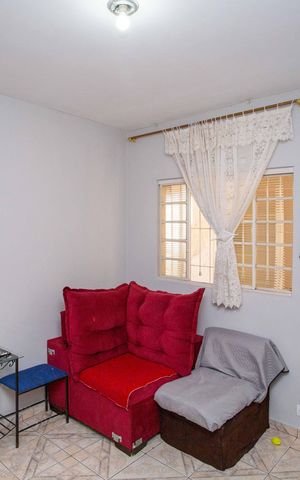 Casa à venda com 175m², 4 quartos e 2 vagasSala