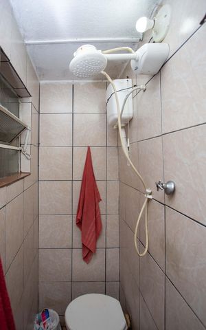 Casa à venda com 175m², 4 quartos e 2 vagasBanheiro de serviço
