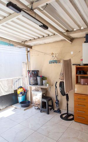 Casa à venda com 175m², 4 quartos e 2 vagasÁrea de Serviço Casa 2