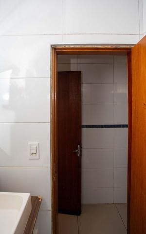 Casa à venda com 175m², 4 quartos e 2 vagasBanheiro Casa 2