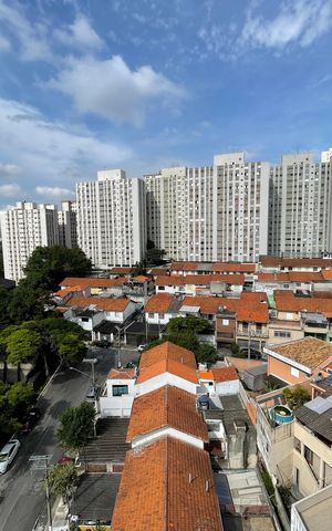 Apartamento à venda com 37m², 2 quartos e 1 vaga Apartamento à venda com 37m², 2 quartos e 1 vagaVaranda