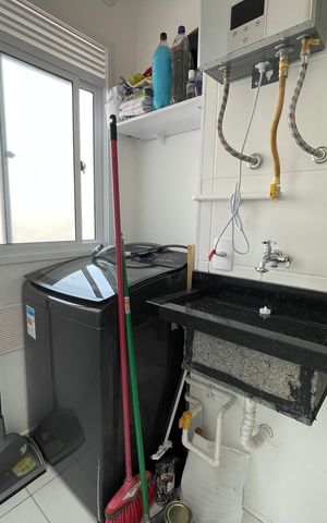 Apartamento à venda com 37m², 2 quartos e 1 vaga Apartamento à venda com 37m², 2 quartos e 1 vagaCozinha e Área de Serviço