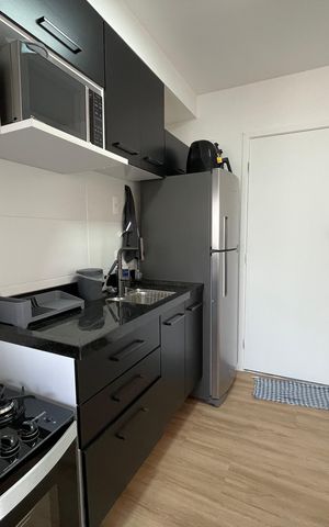 Apartamento à venda com 37m², 2 quartos e 1 vaga Apartamento à venda com 37m², 2 quartos e 1 vagaCozinha e Área de Serviço