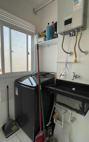 Apartamento à venda com 37m², 2 quartos e 1 vaga Apartamento à venda com 37m², 2 quartos e 1 vagaCozinha e Área de Serviço
