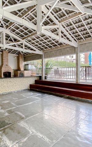 Apartamento à venda com 240m², 4 quartos e 3 vagasChurrasqueira