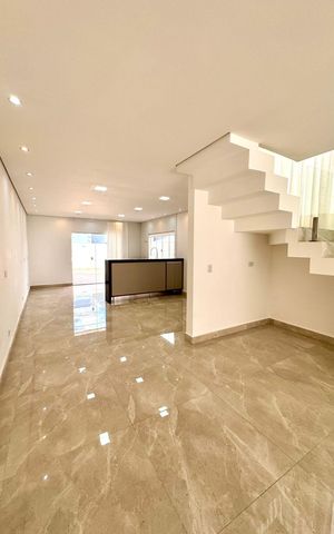 Casa de condomínio à venda com 110m², 3 quartos e 2 vagas
