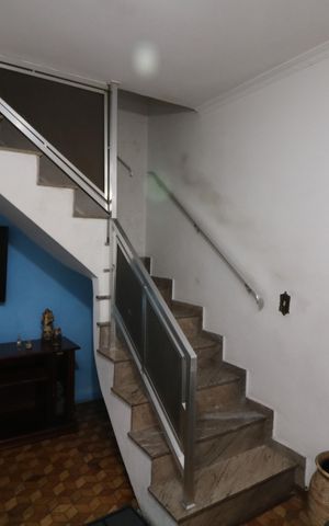 Casa à venda com 170m², 3 quartos e 2 vagasSala