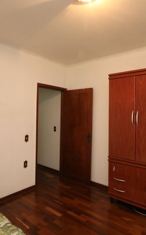 Casa à venda com 170m², 3 quartos e 2 vagasQuarto