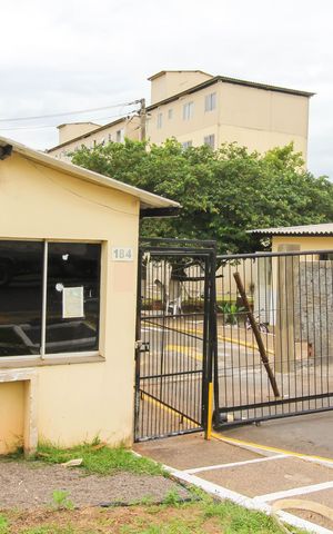 Apartamento à venda com 54m², 2 quartos e 1 vaga Apartamento à venda com 54m², 2 quartos e 1 vagaFachada e portaria